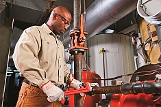 Применение ключей трубных прямых Ridgid Heavy Duty 12" Применение ключей трубных прямых Ridgid Heavy Duty 12"