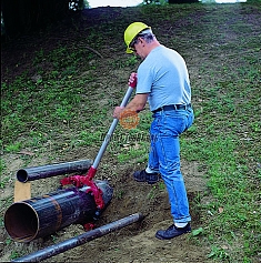 Применение ручного роторного трубореза Reed Low Clearance Rotary Cutter LCRC8I